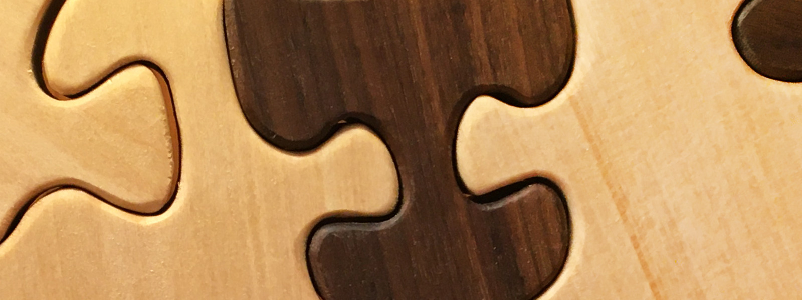 Holz-Puzzleteile